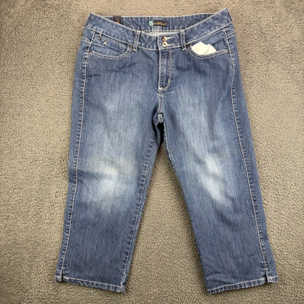 Wrangler Aura Jeans Women's 12R Average Rise Capri Blue Denim Stretch
